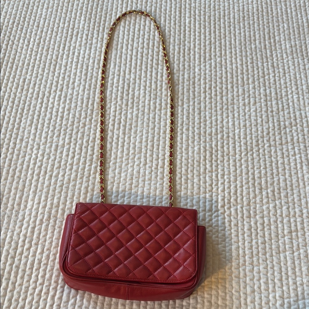 Red Quilted Chain Shoulder Bag Vintage